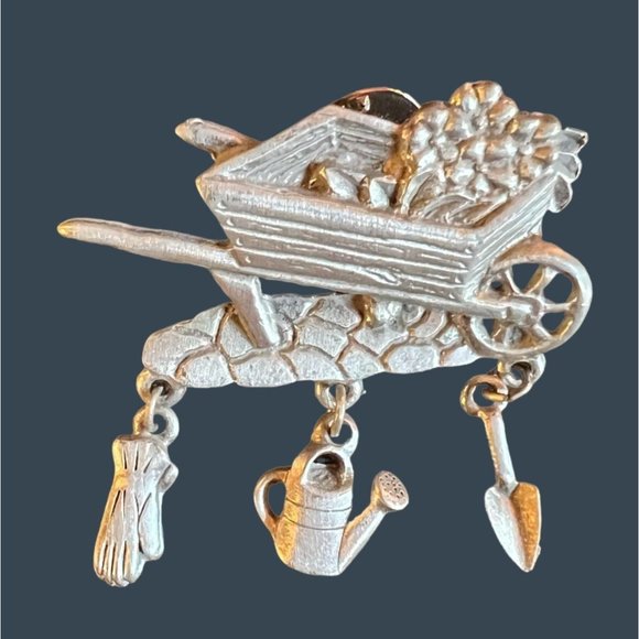 LCD Lindsay Claire Designs Garden Pin Silver Brushed Brooch - Picture 3 of 10